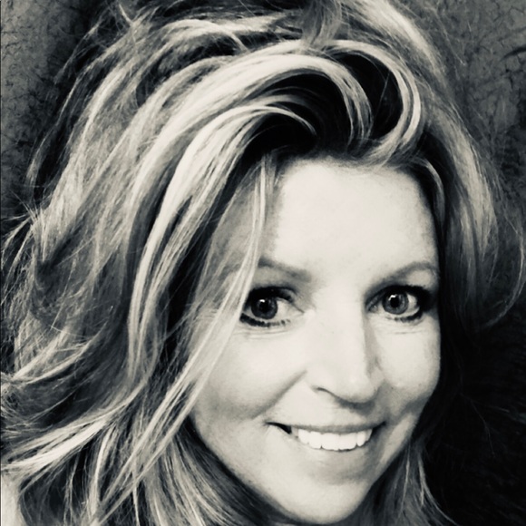 Meet your Posher, Jessica - Picture 4 of 4